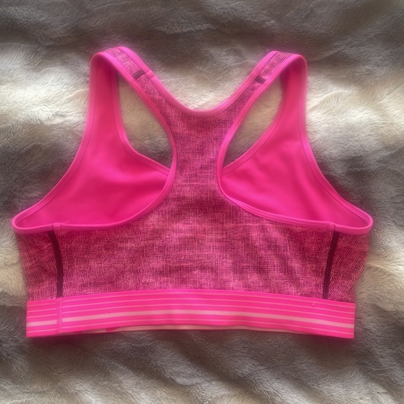 Under Armour Sports Bra - Picture 2 of 3
